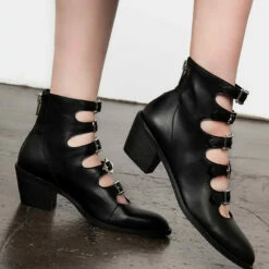 CHI1 BRIDGET BUCKLED BOOTS 21 CHI1 BRIDGET BUCKLED BOOTS -Cheap Disturbia Shop SS22CL42 BRIDGET BUCKLED BOOTS 007 256dff9d 285c 4940 b974 64e06fea79e6 800x
