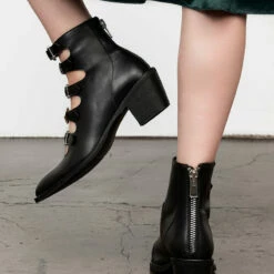 CHI1 BRIDGET BUCKLED BOOTS 20 CHI1 BRIDGET BUCKLED BOOTS -Cheap Disturbia Shop SS22CL42 BRIDGET BUCKLED BOOTS 008 800x
