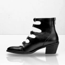 CHI1 BRIDGET BUCKLED BOOTS 18 CHI1 BRIDGET BUCKLED BOOTS -Cheap Disturbia Shop SS22CL42 BRIDGET BUCKLED BOOTS E02 800x