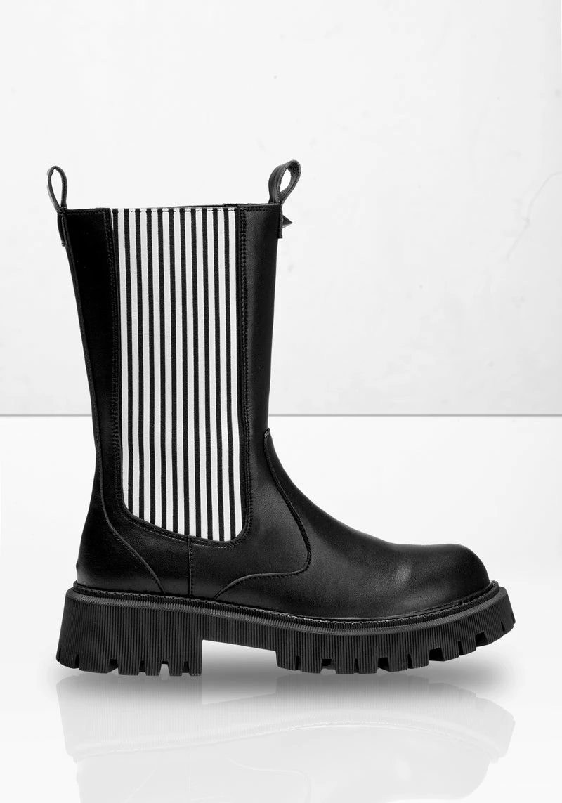 CHI1 BEETLE BOOTS 3 CHI1 BEETLE BOOTS