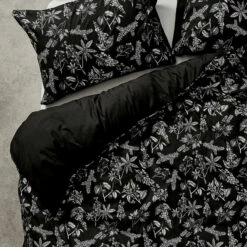 HOM1 Poisonous Plants Bedding Set (Double)